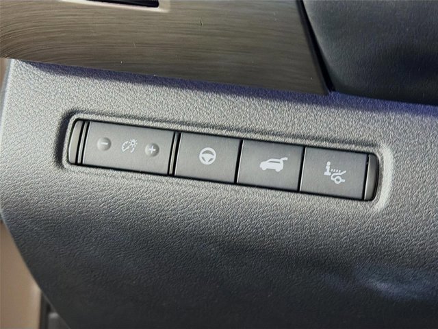 Certified 2024 Nissan Pathfinder Platinum w/ Black Appearance Package FWD image 11