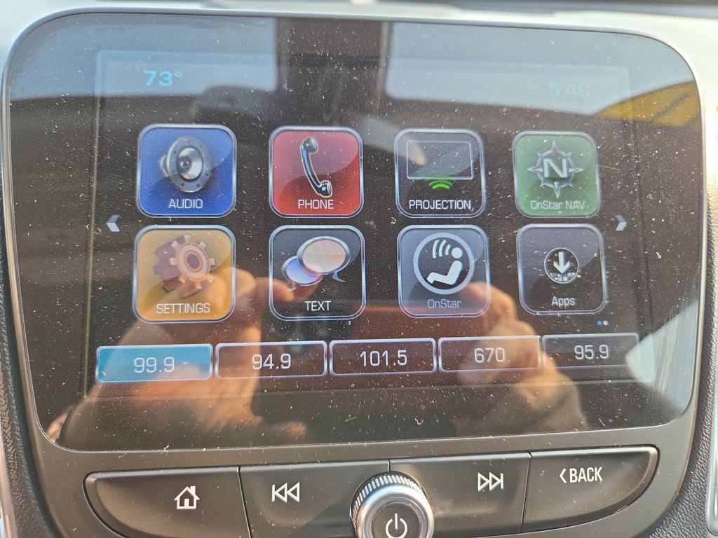 Certified 2017 Chevrolet Malibu LT w/ Leather Package FWD image 21