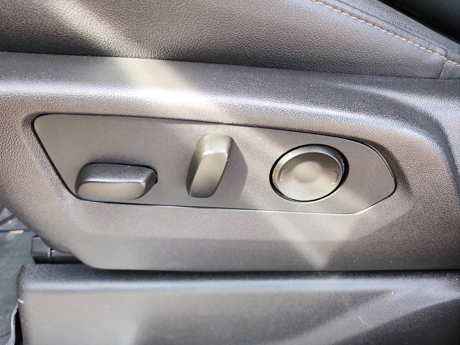 Used 2024 Chevrolet Silverado 1500 LTZ w/ Max Trailering Package image 12