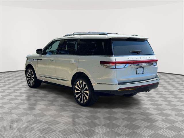 Certified 2024 Lincoln Navigator Reserve AWD/4WD image 5