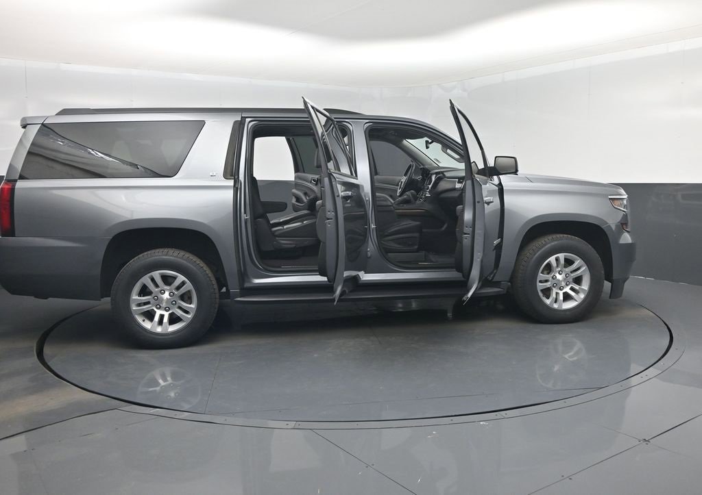 Used 2020 Chevrolet Suburban LT image 64