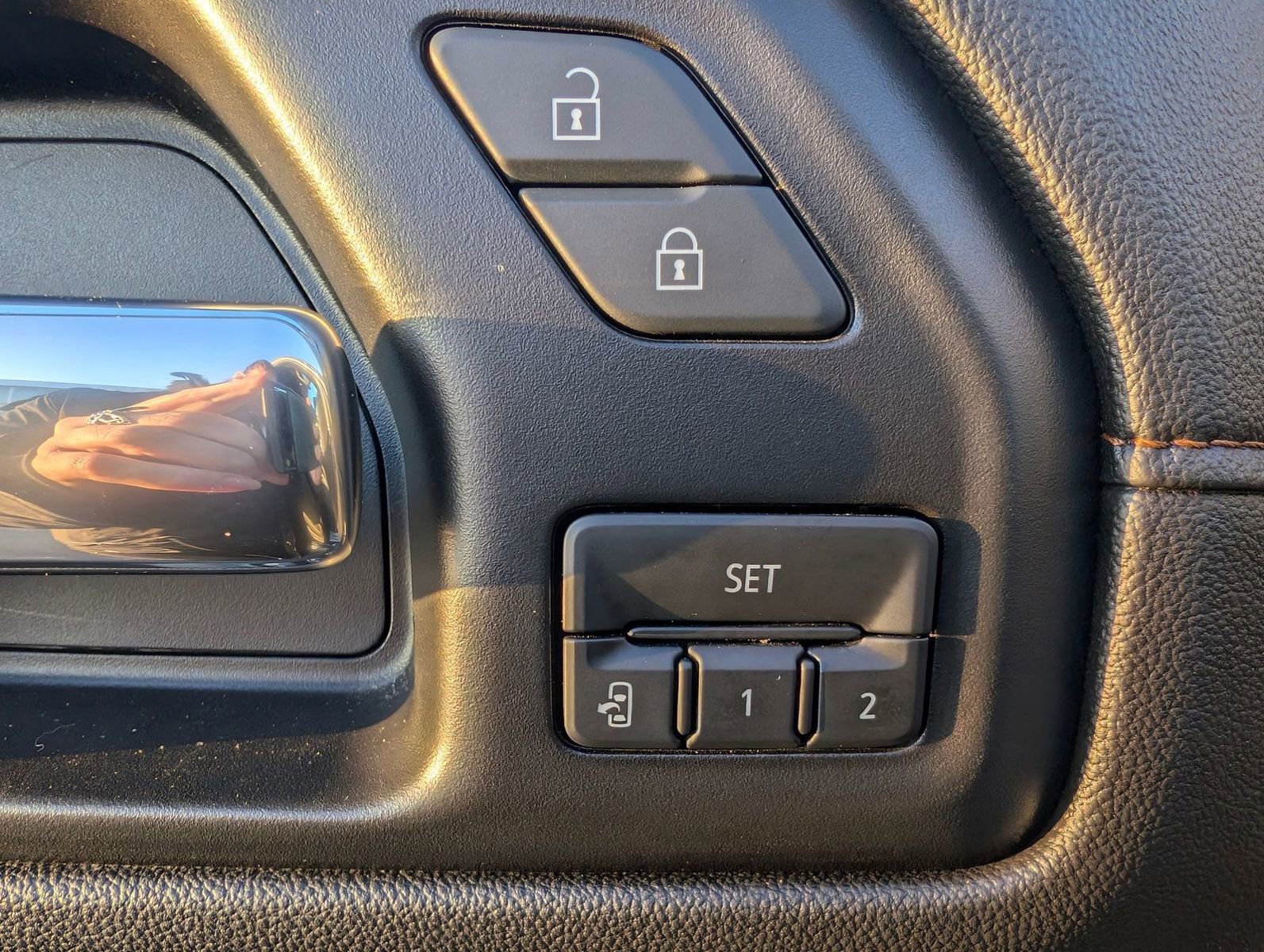 Used 2021 GMC Sierra 1500 AT4 image 8