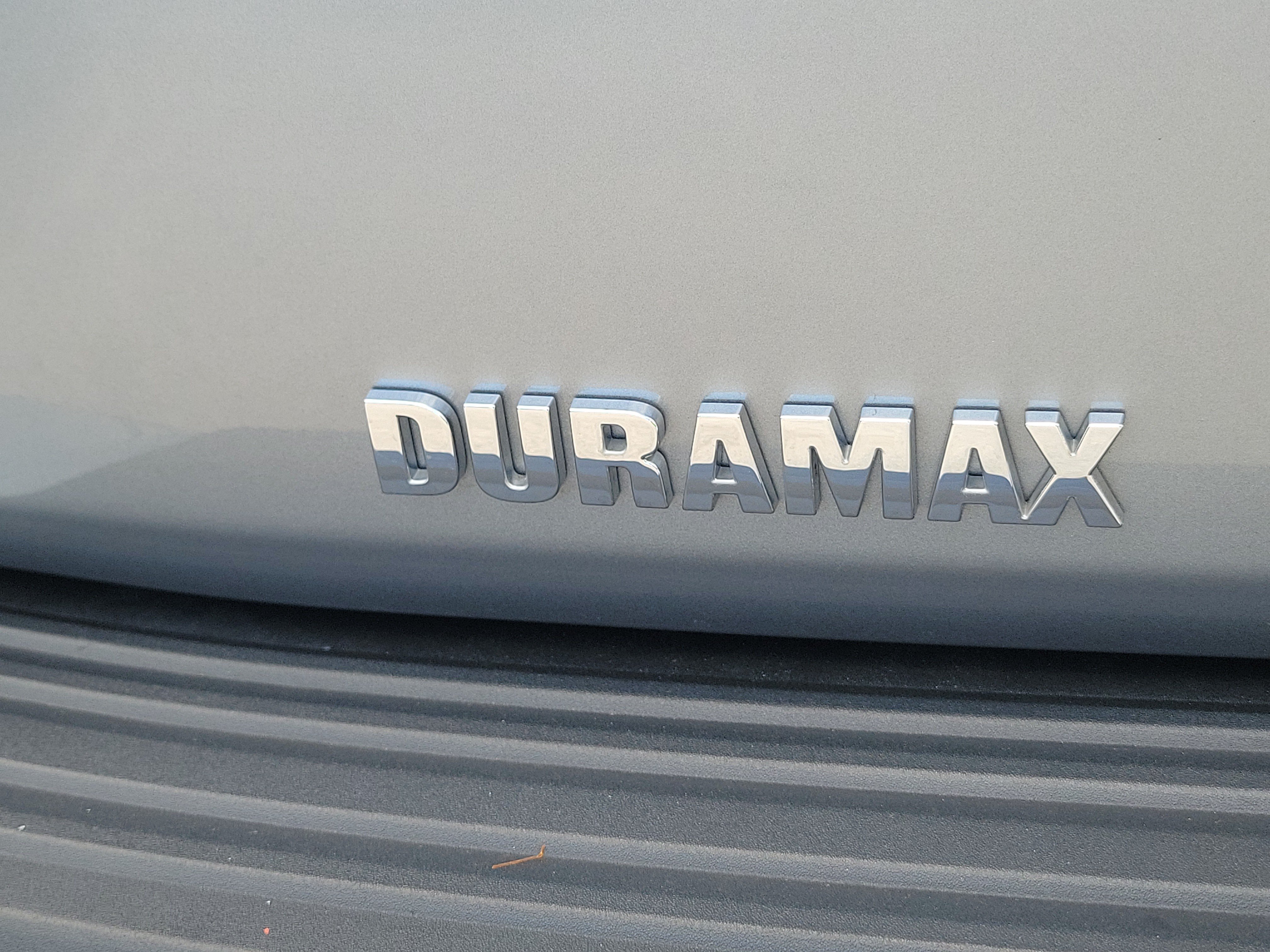 Used 2025 Chevrolet Suburban RST w/ Comfort Package RWD image 35