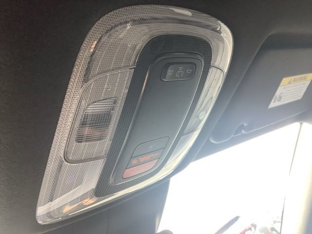 Used 2025 Hyundai Elantra SEL w/ Cargo Package FWD image 35