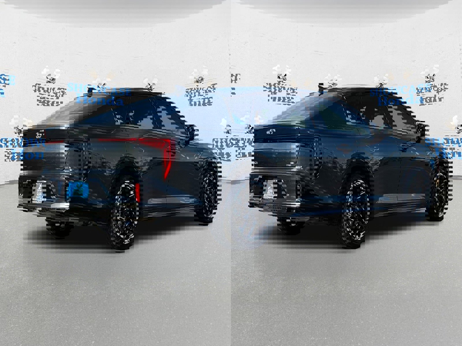 Used 2025 Kia K4 GT-Line w/ GT-Line Premium Package image 8