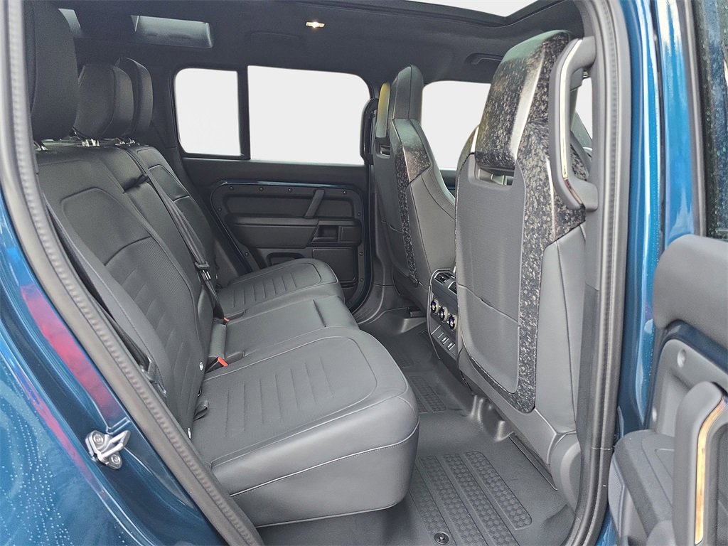 New 2026 Land Rover Defender 110 OCTA image 11