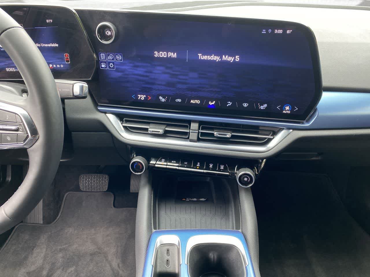 Used 2025 Chevrolet Equinox EV LT w/ Convenience Package FWD image 23