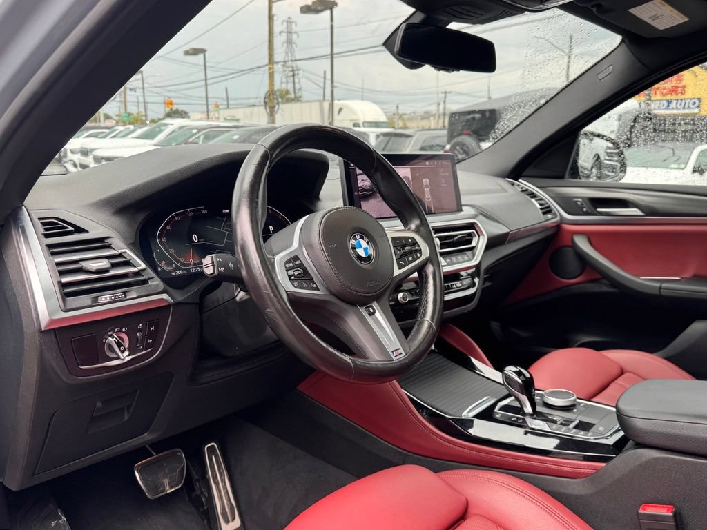 Used 2024 BMW X4 xDrive30i w/ Premium Package AWD/4WD image 12