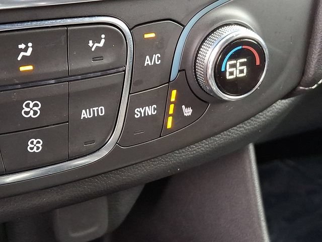 Used 2023 Chevrolet Traverse LT AWD/4WD image 35
