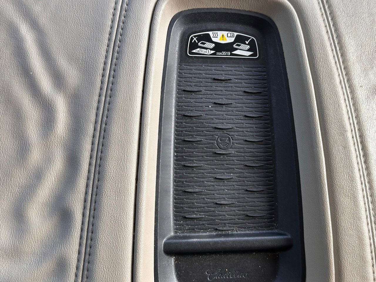 Used 2015 Cadillac Escalade ESV Premium image 40