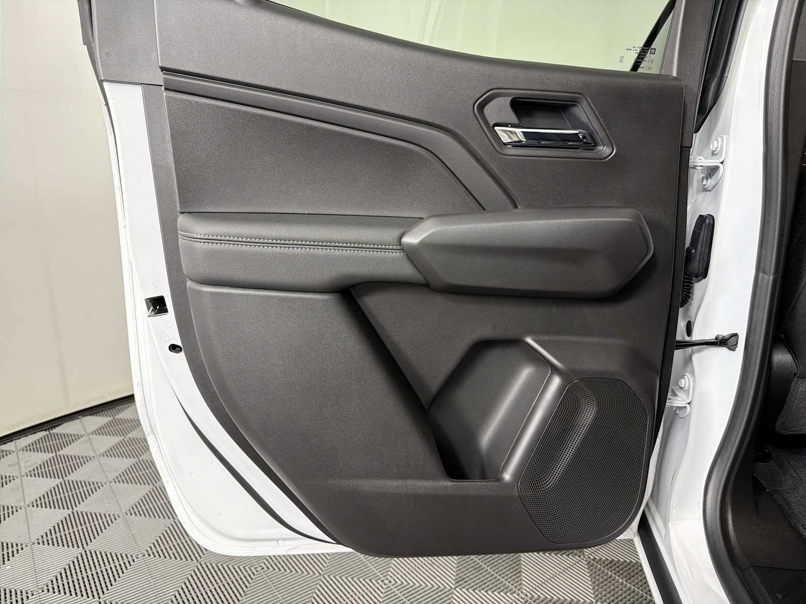 New 2026 GMC Canyon Elevation w/ Convenience Package image 38