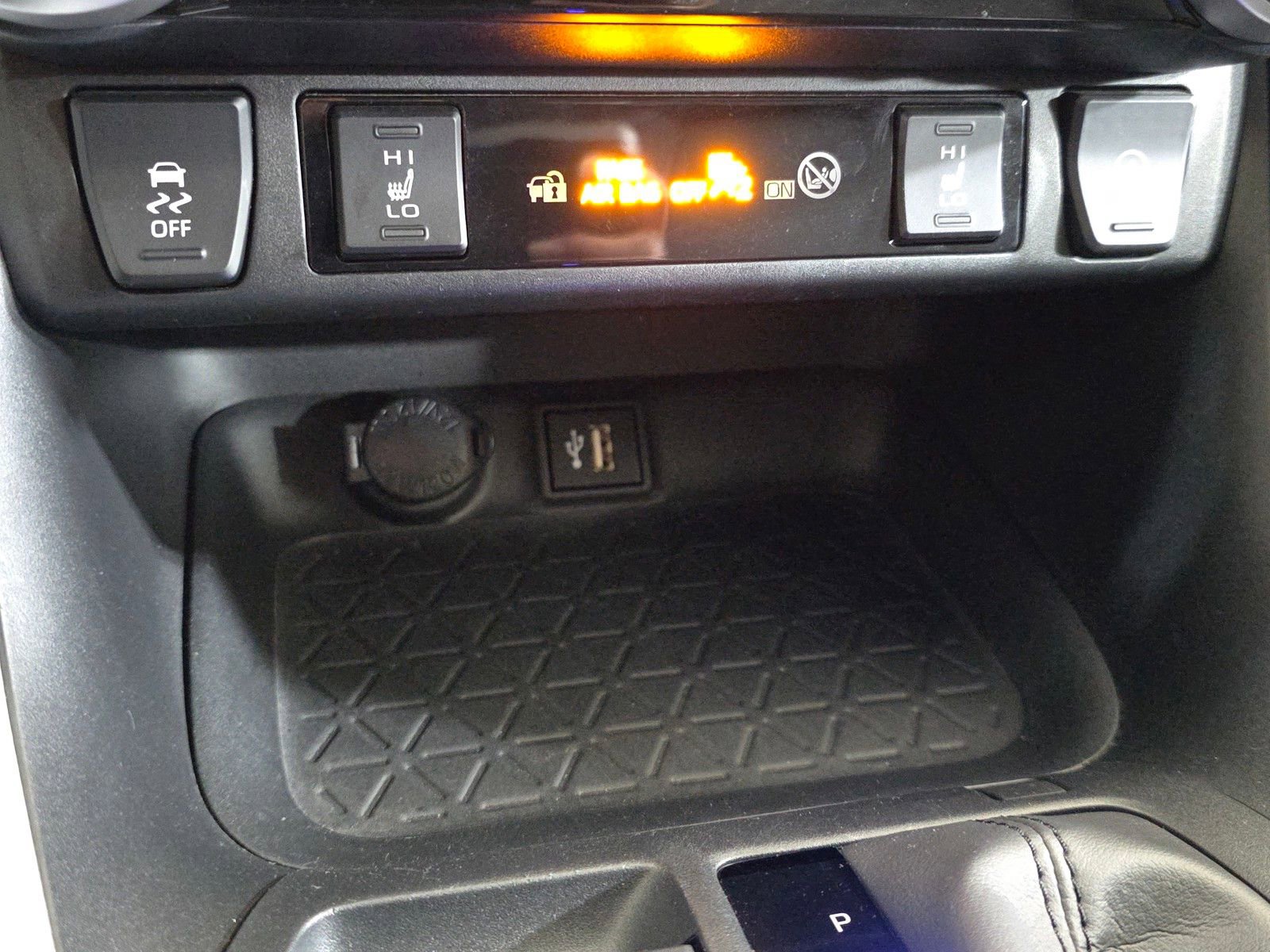 Used 2024 Toyota RAV4 XLE Premium w/ Weather Package image 28