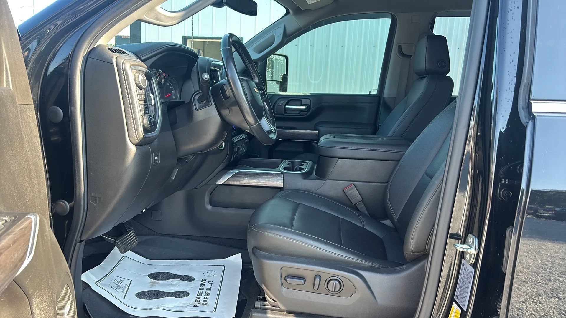 Used 2022 Chevrolet Silverado 3500 LTZ w/ LTZ Convenience Package AWD/4WD image 20