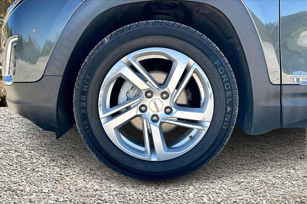 Used 2018 GMC Terrain SLE image 9