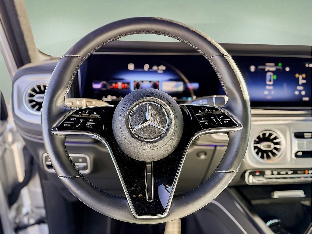 Used 2025 Mercedes-Benz G 550 w/ Manufactur Interior Package image 15