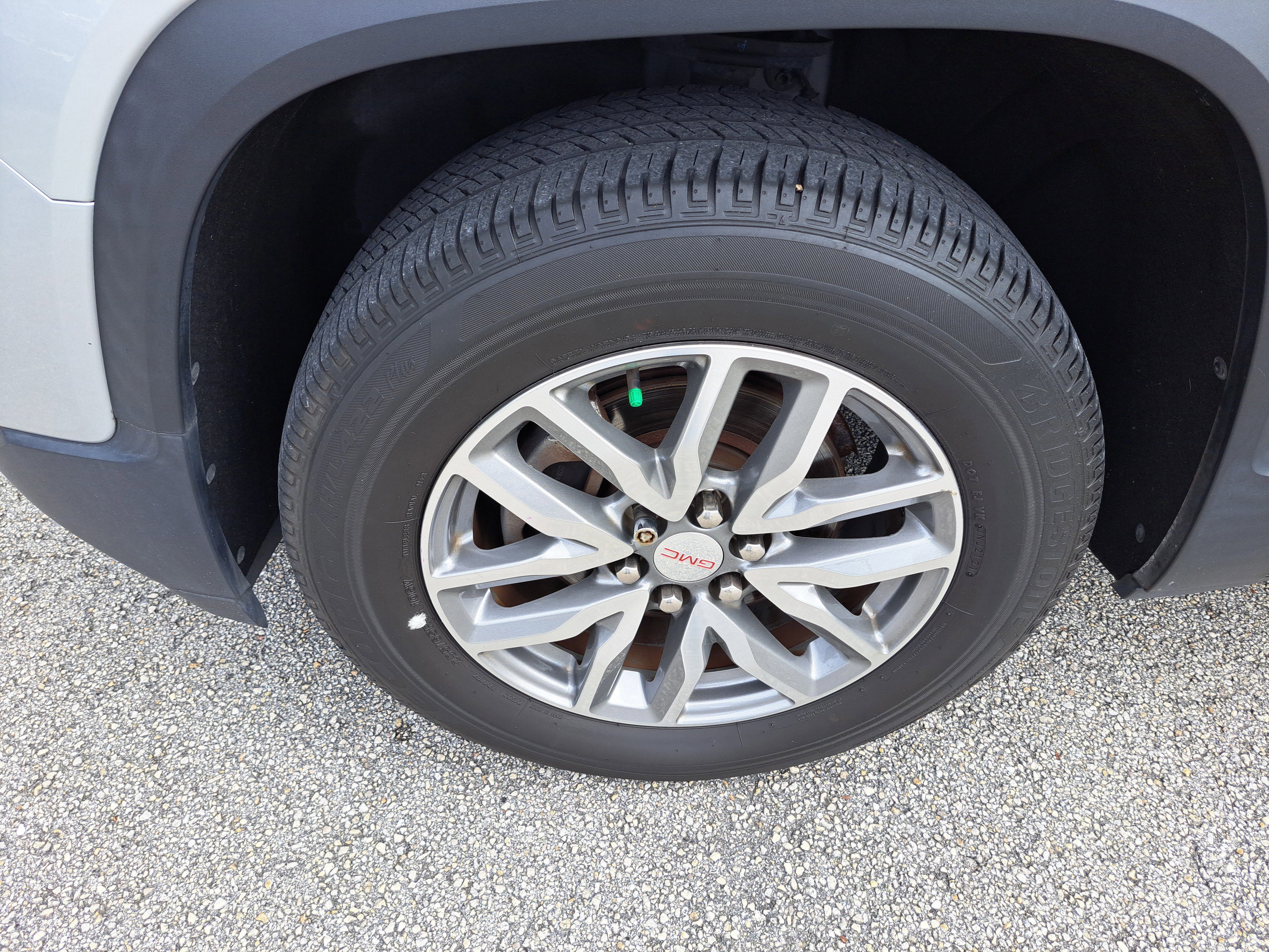 Used 2017 GMC Acadia SLE w/ Driver Alert Package I image 17
