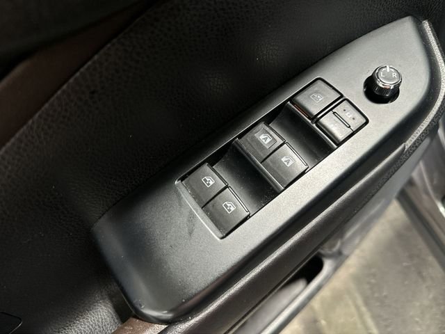 Used 2017 Toyota Highlander XLE image 19