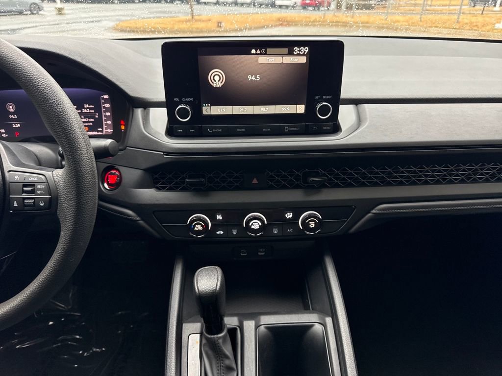 Used 2023 Honda Accord LX image 17