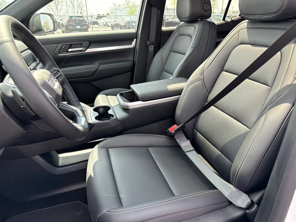 New 2026 GMC Terrain Elevation w/ Elevation Premium Package AWD/4WD image 17