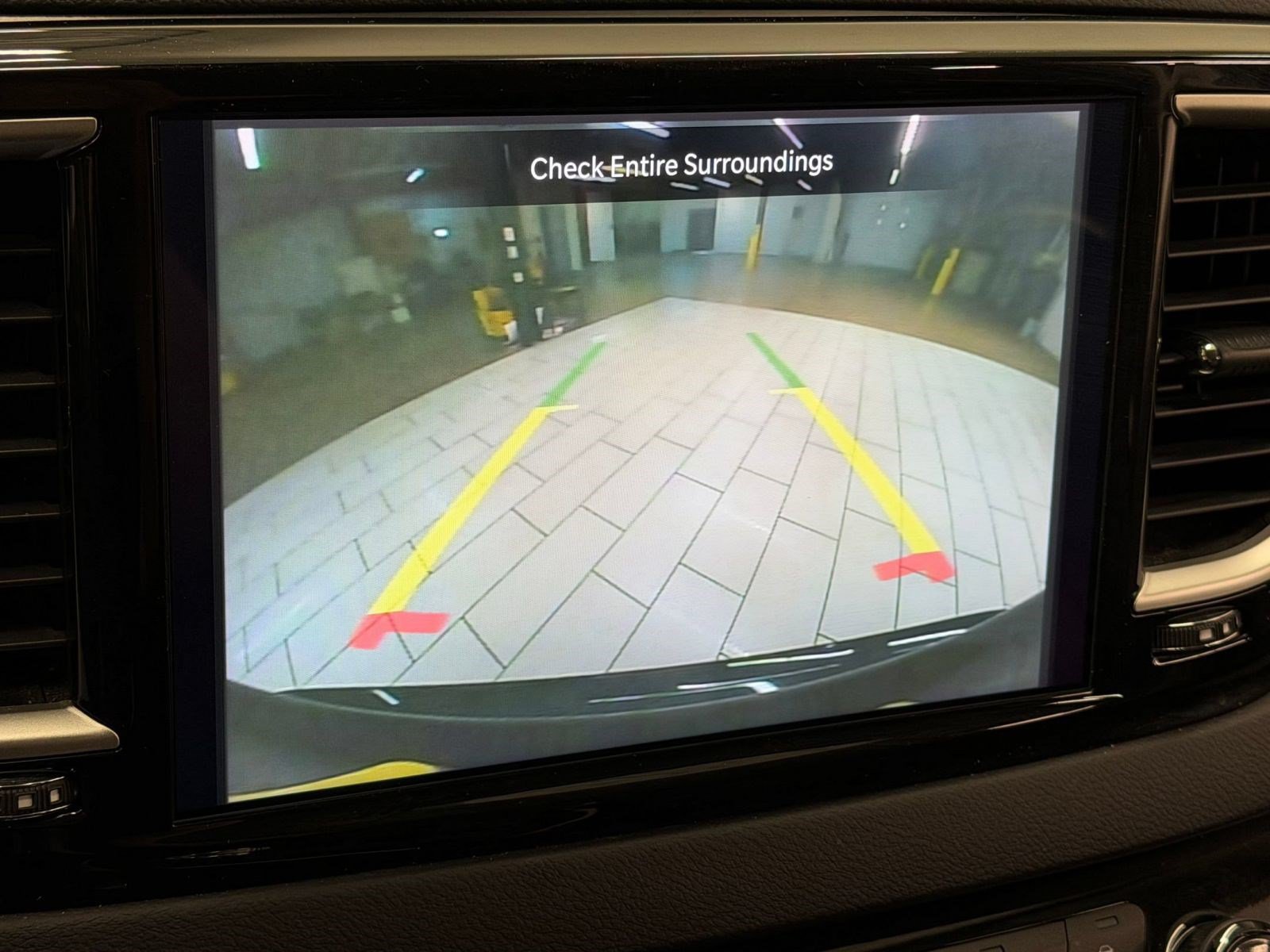 Used 2023 Chrysler Pacifica Touring-L FWD image 28