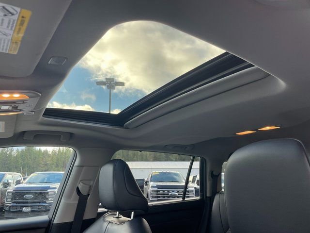 Used 2023 Toyota Highlander XLE image 35