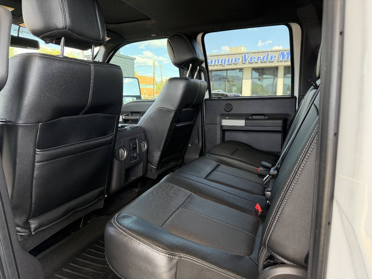 Used 2016 Ford F350 Lariat w/ Lariat Ultimate Package AWD/4WD image 8