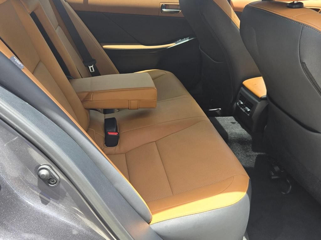 Used 2025 Lexus IS 300 w/ Premium Package RWD image 17