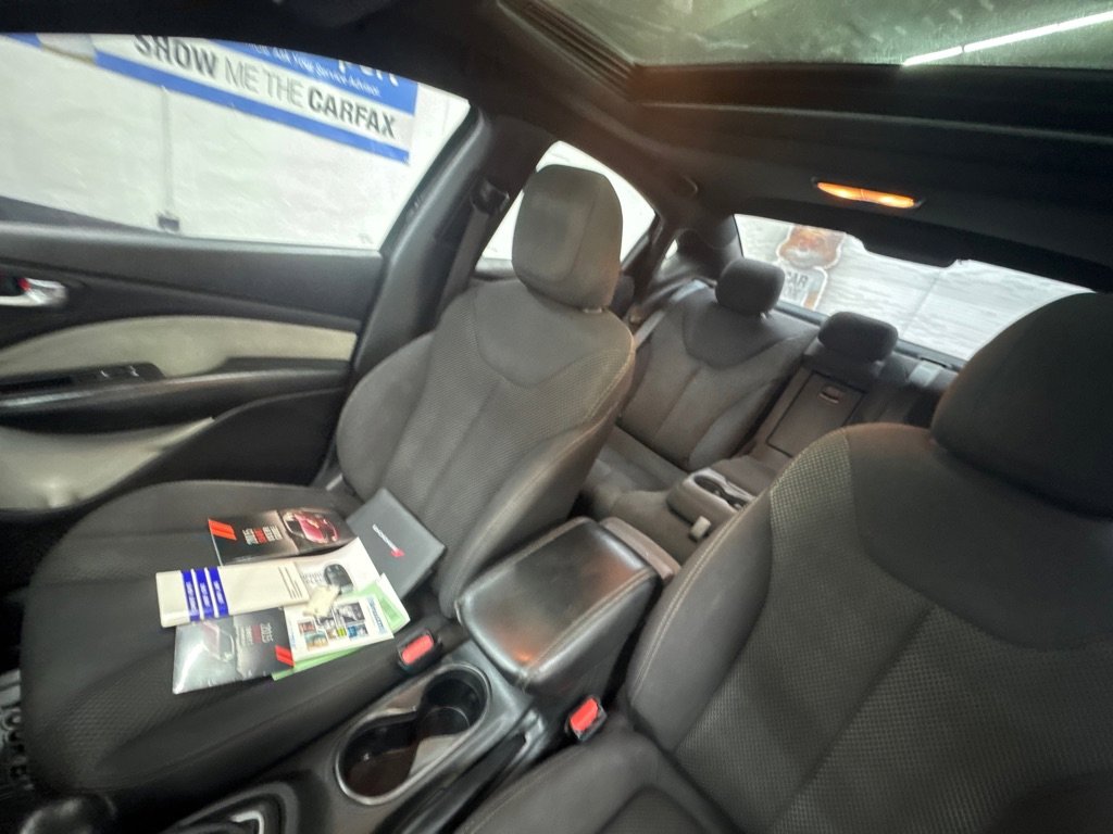 Used 2015 Dodge Dart SXT w/ Sun/Sound Group image 9