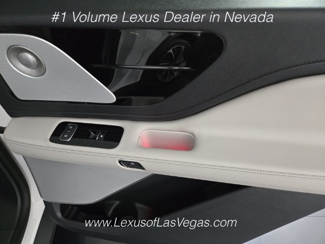Used 2026 Lincoln Aviator Reserve AWD/4WD image 23