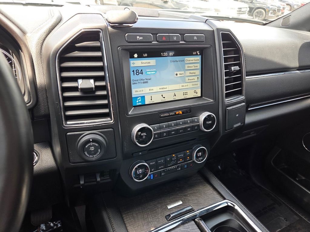Used 2018 Ford Expedition Limited w/ Equipment Group 301A RWD image 25