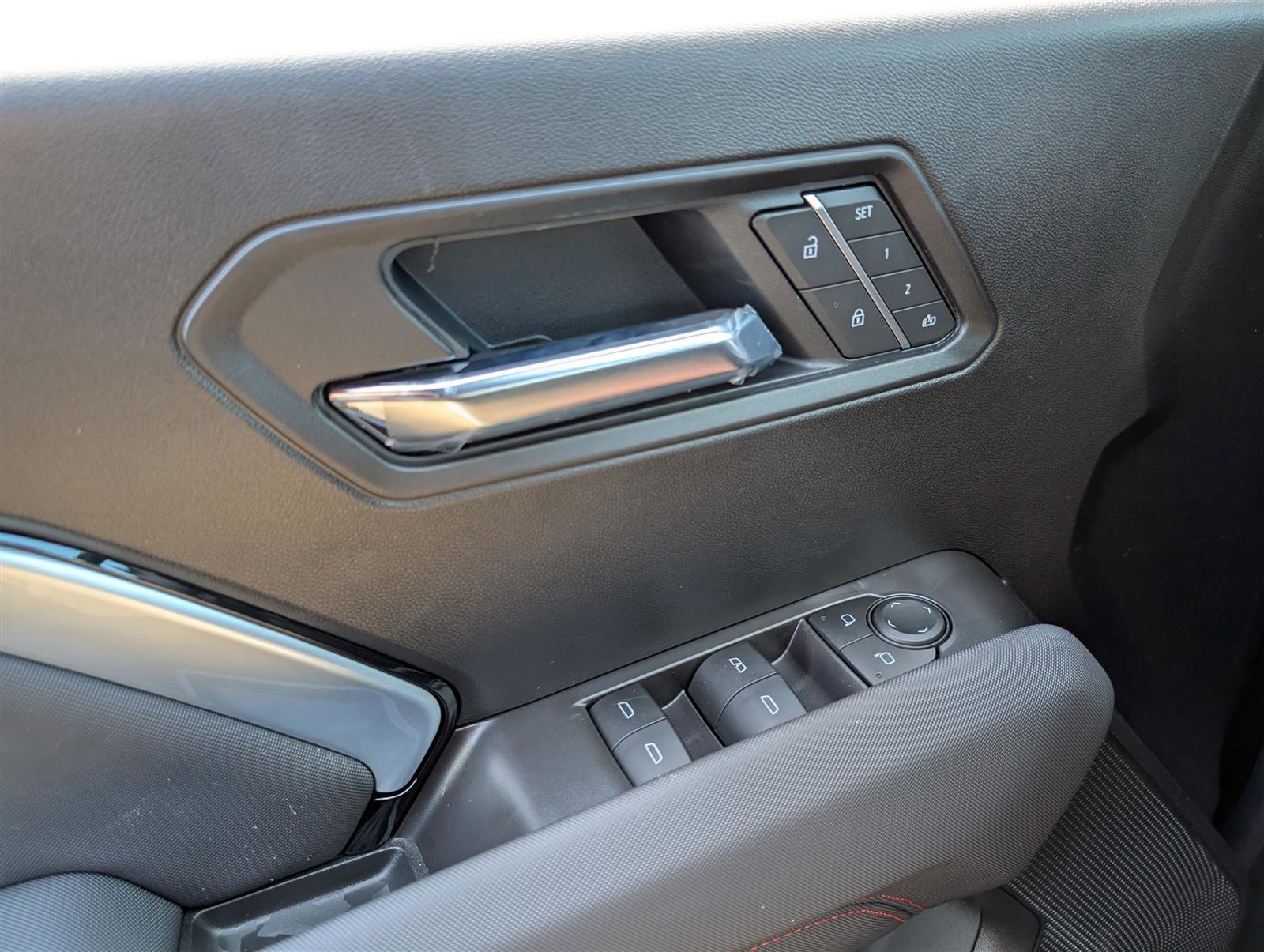 New 2025 Chevrolet Colorado Z71 w/ Z71 Convenience Package 2 image 15