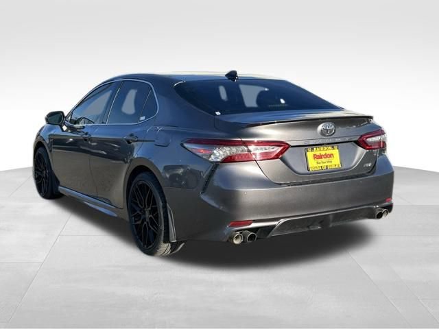 Used 2019 Toyota Camry XSE image 7