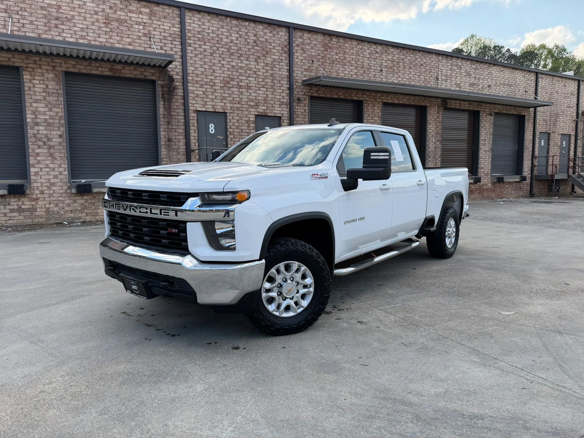 Used 2021 Chevrolet Silverado 2500 LT w/ Z71 Off-Road Package image 2