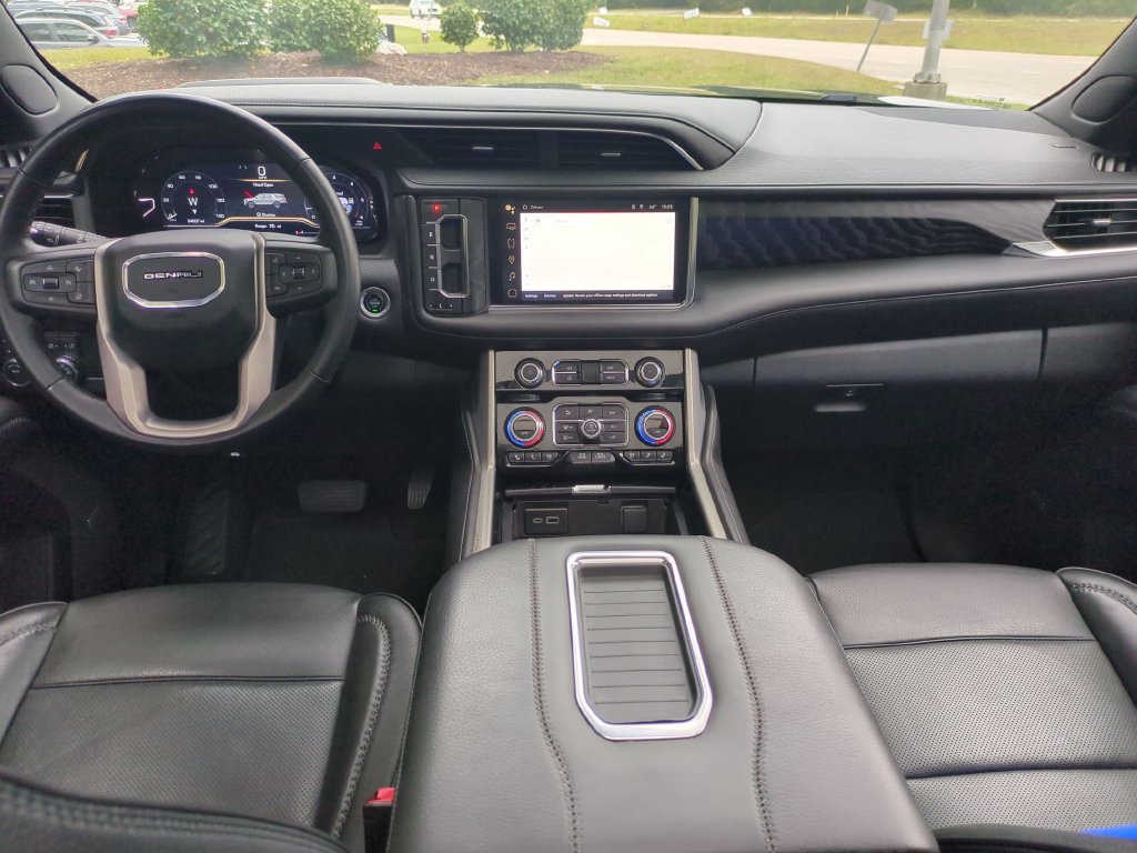 Certified 2024 GMC Yukon XL Denali AWD/4WD image 33