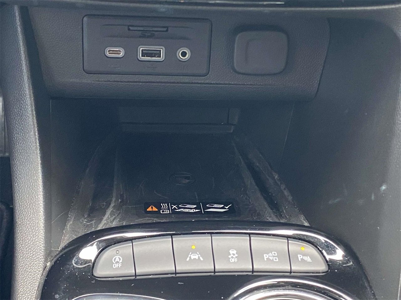 Used 2022 Buick Encore GX Essence w/ Advanced Technology Package image 29