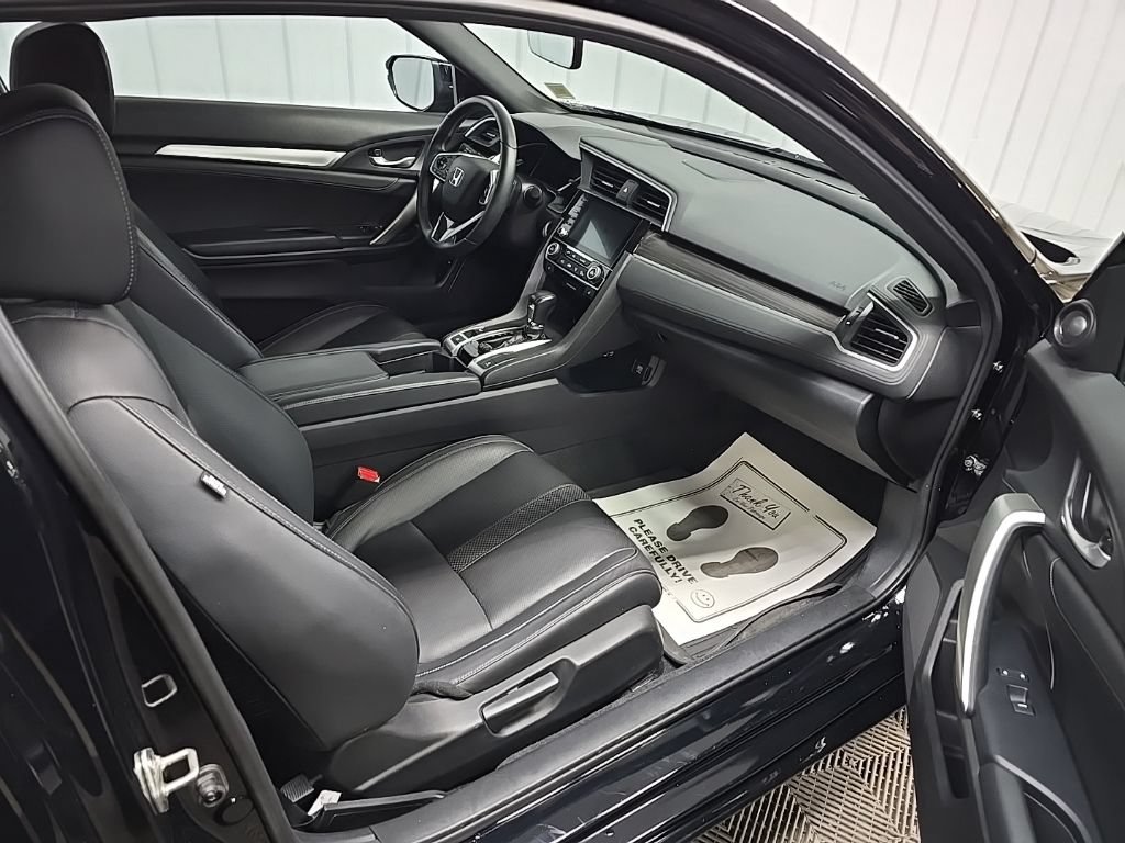 Used 2020 Honda Civic Touring image 16