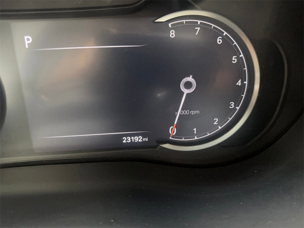 Used 2025 Genesis G70 2.5T image 60