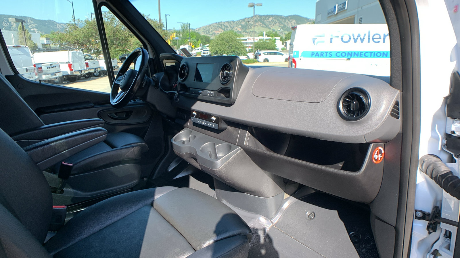 Used 2021 Mercedes-Benz Sprinter 2500 image 22
