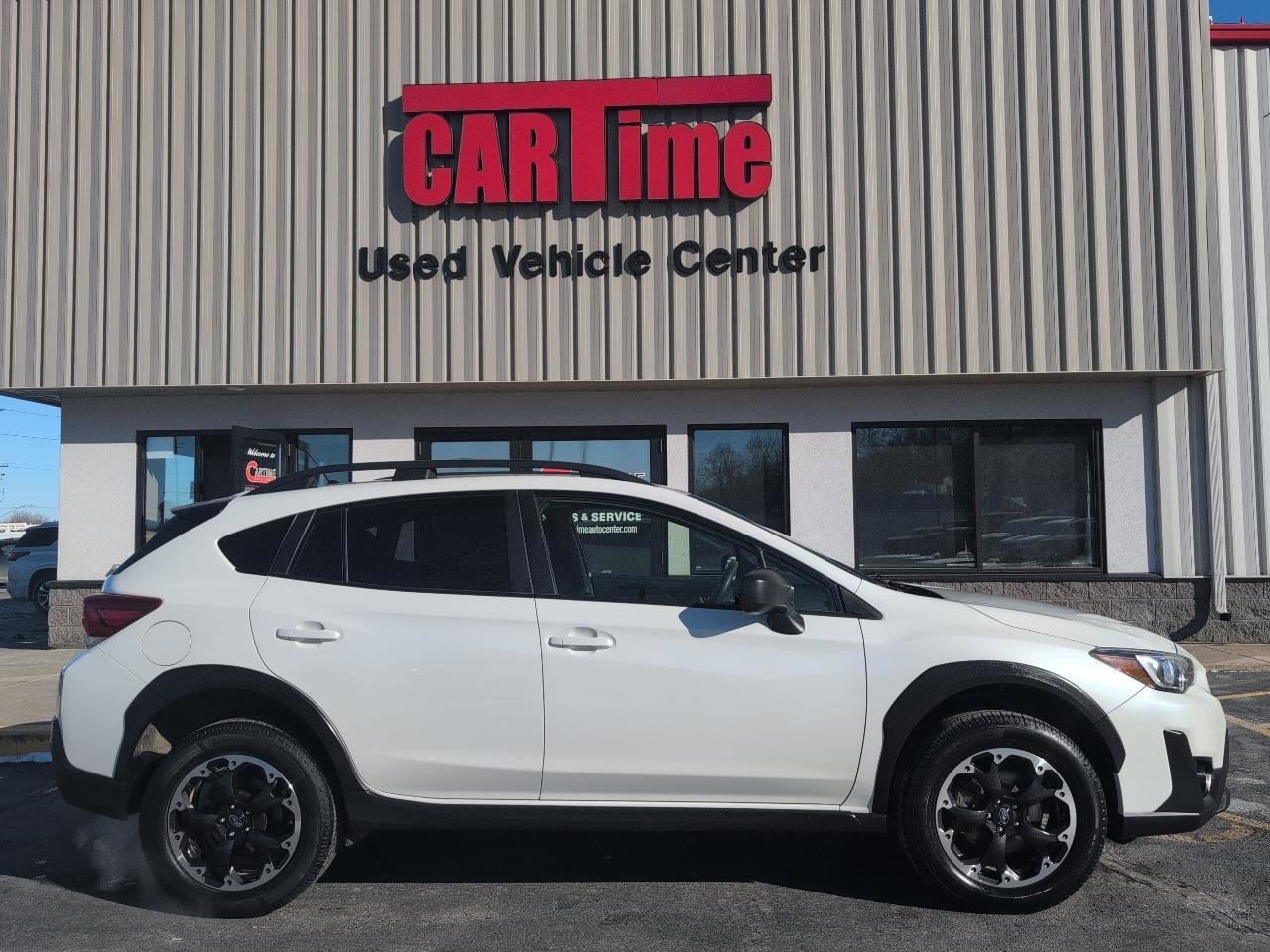 Used 2022 Subaru Crosstrek 2.0i image 1