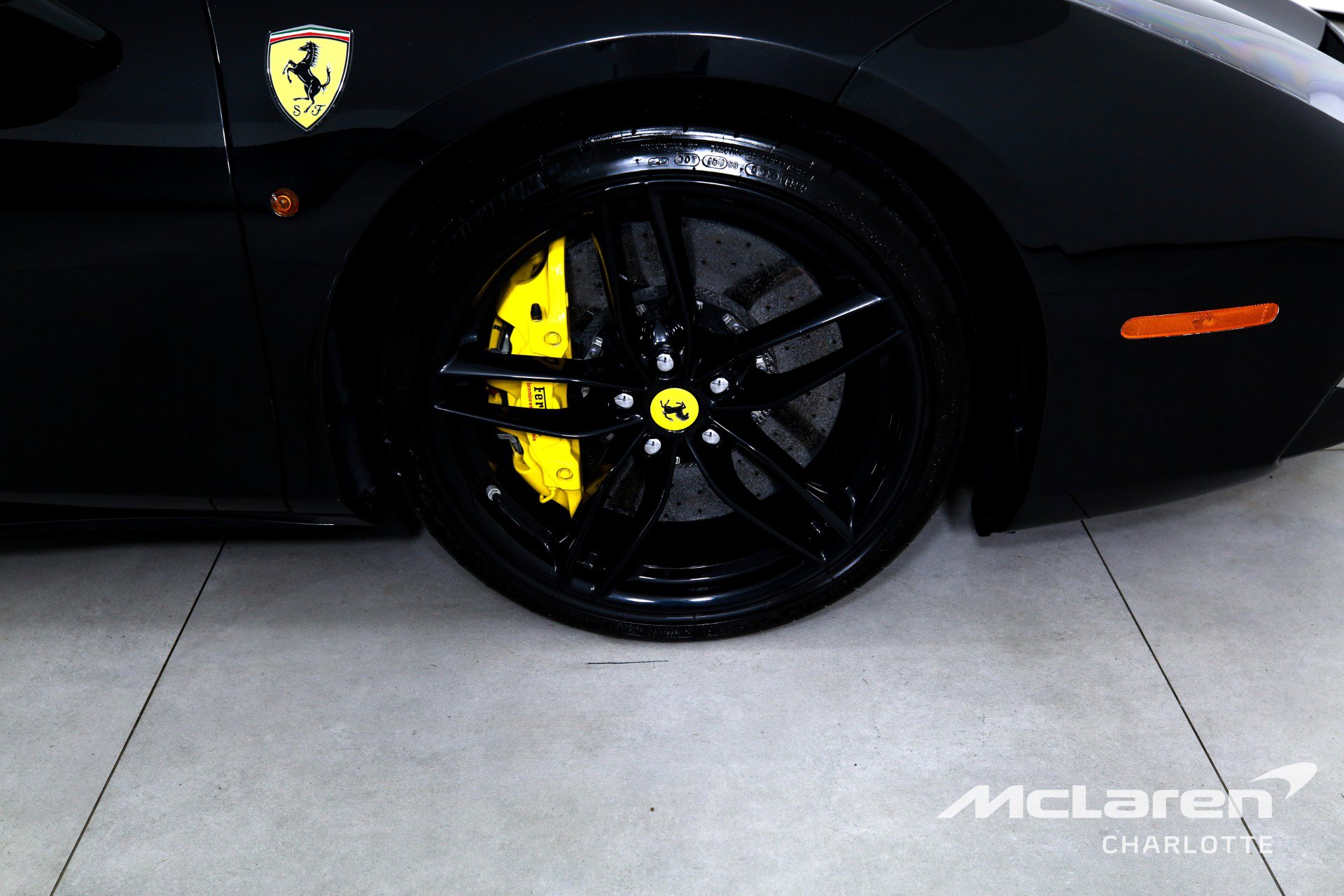 Used 2018 Ferrari 488 GTB RWD image 26