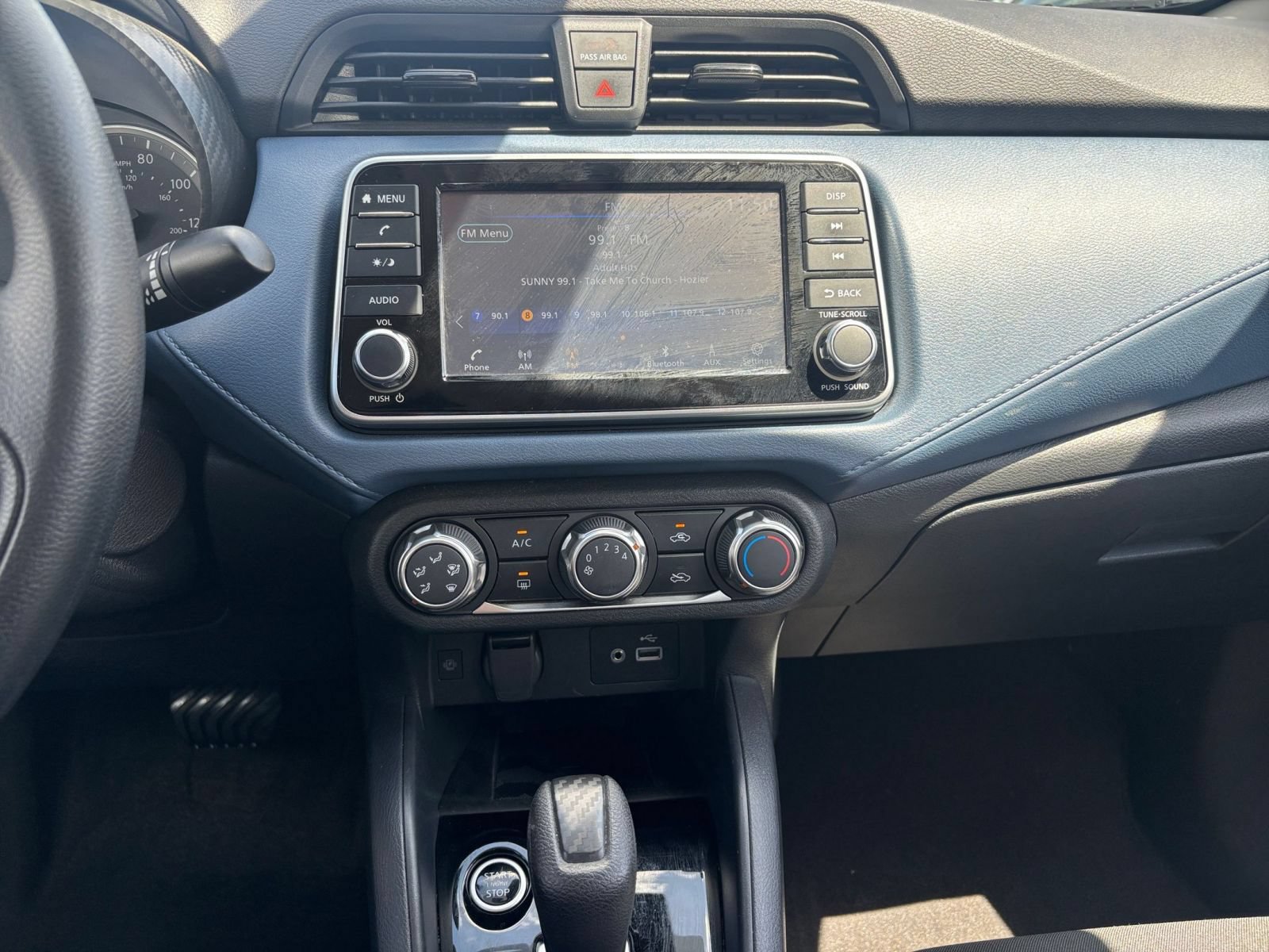 Used 2025 Nissan Versa SV FWD image 16