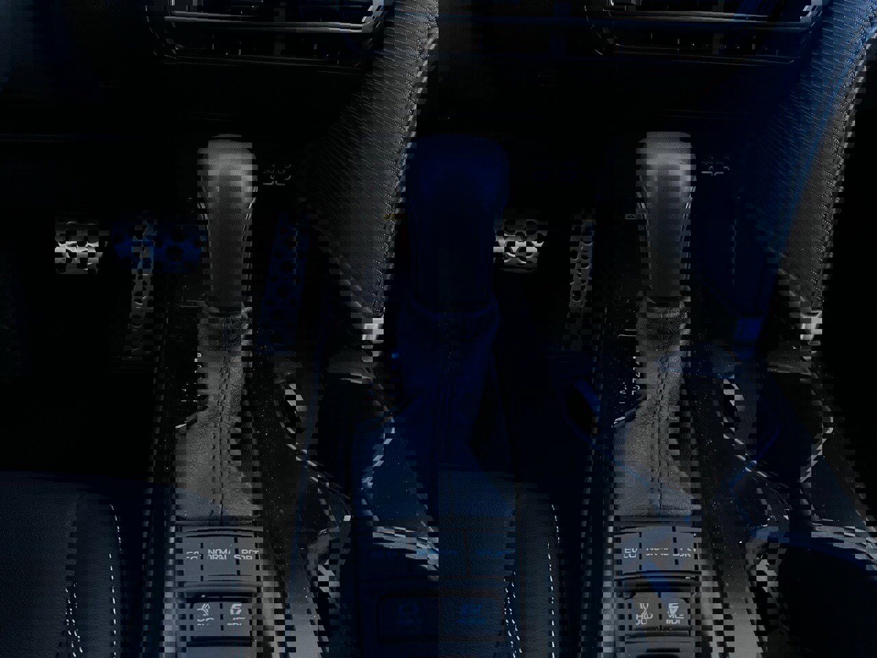 Used 2025 Toyota Camry SE image 24