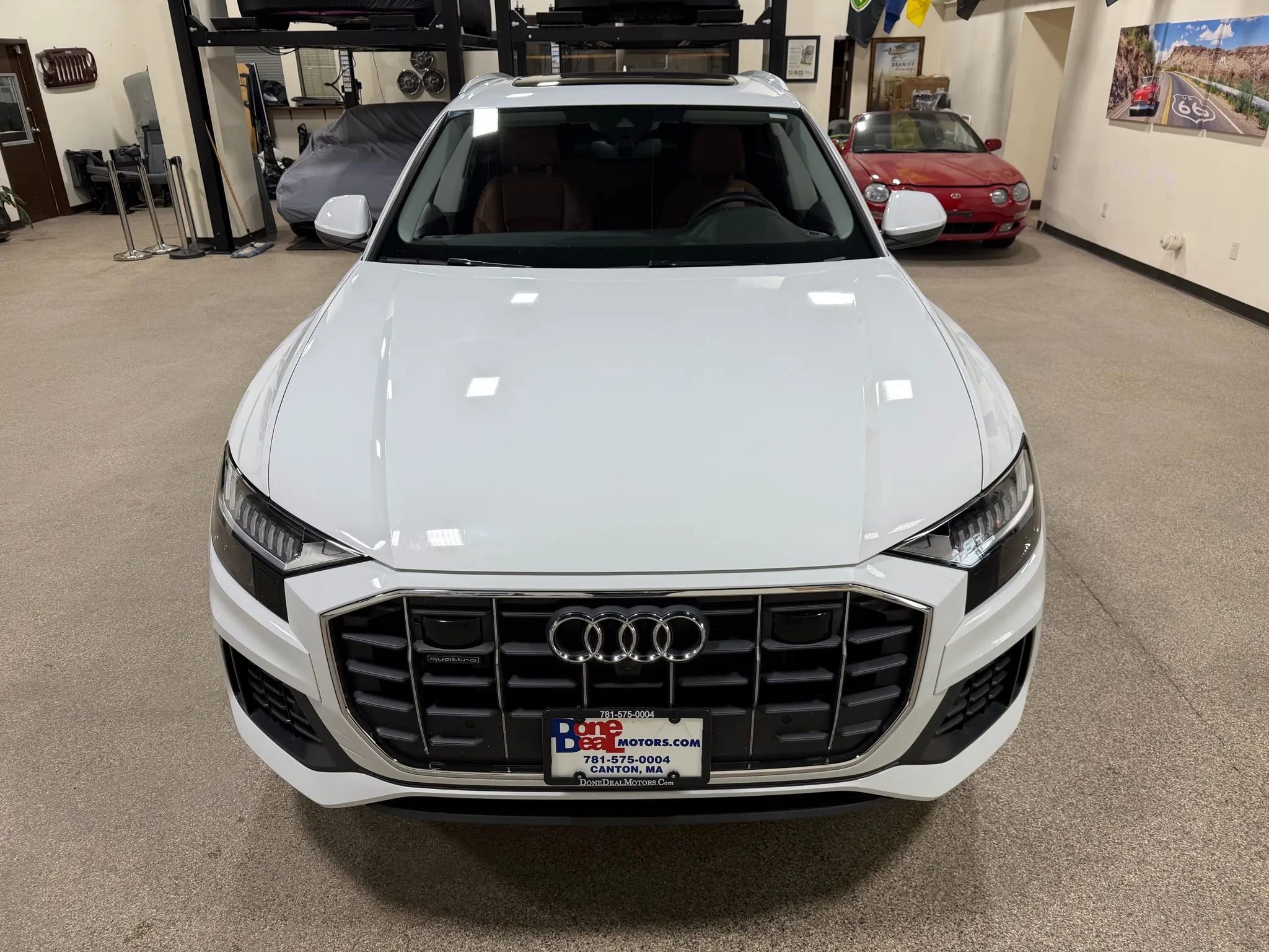 Used 2023 Audi Q8 Premium w/ Convenience Package image 11