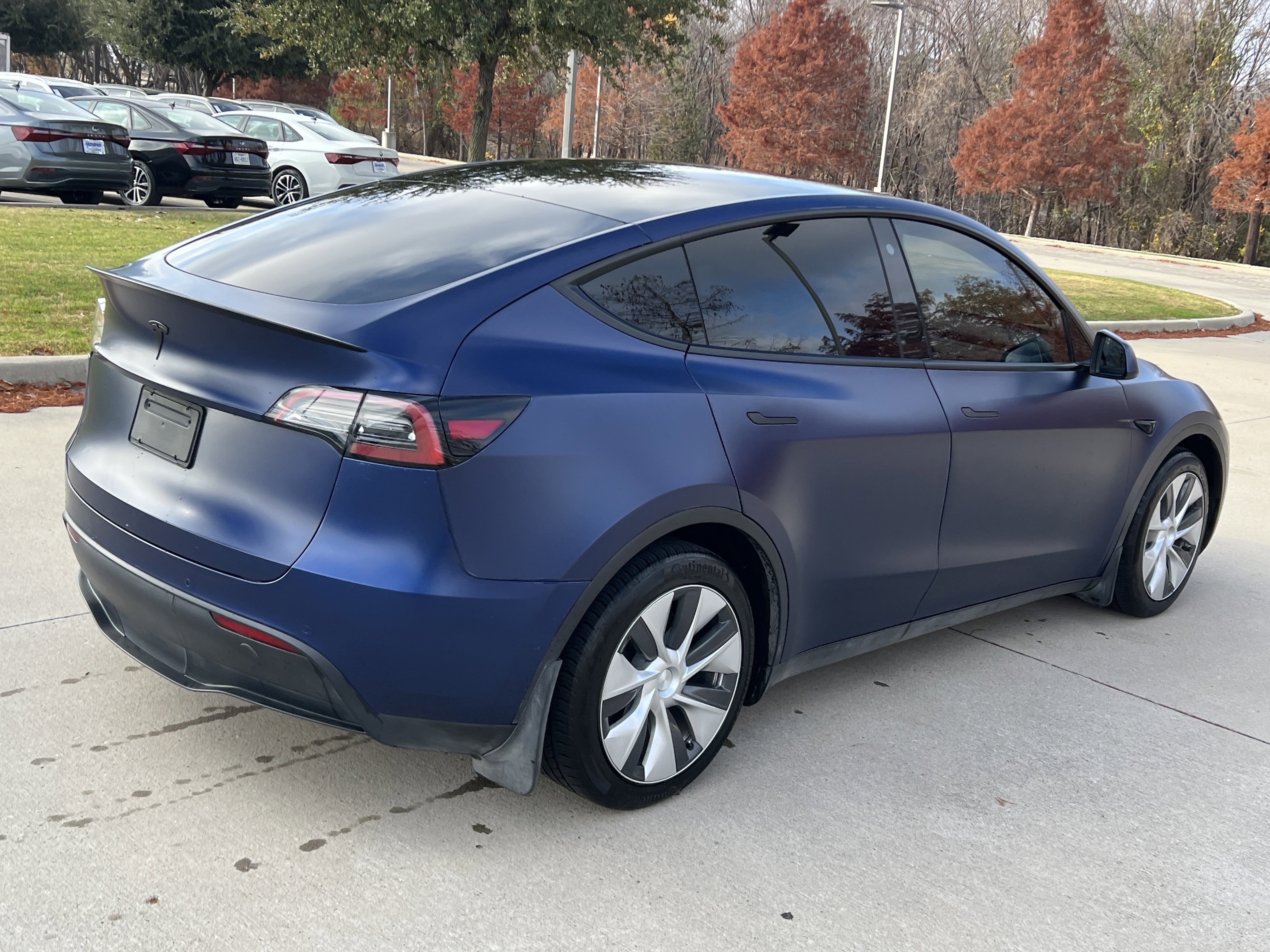 Used 2021 Tesla Model Y Long Range image 10