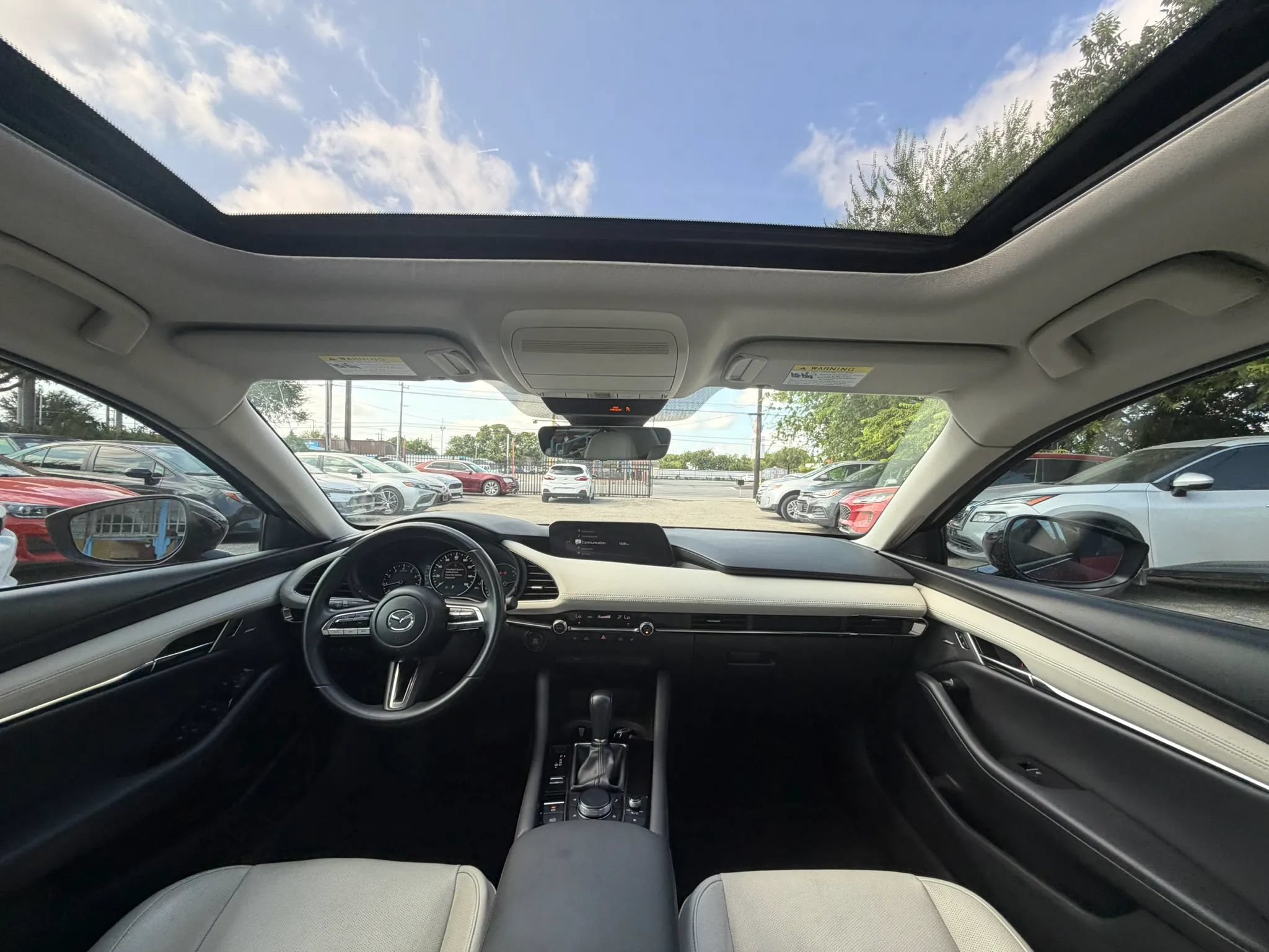 Used 2020 MAZDA MAZDA3 Sedan w/ Black Accent Package FWD image 14