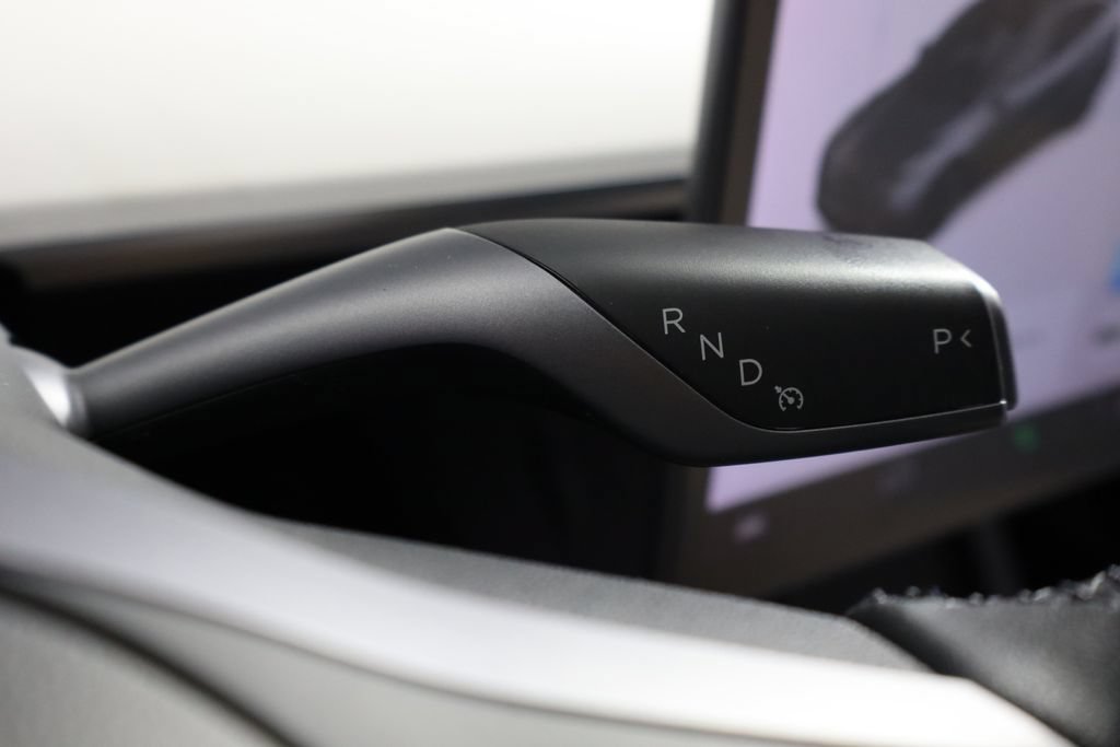 Used 2021 Tesla Model Y Long Range AWD/4WD image 21