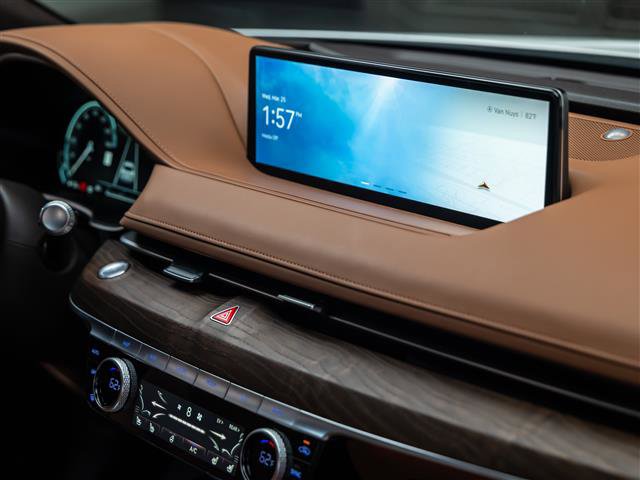 Used 2023 Genesis Electrified G80 image 27