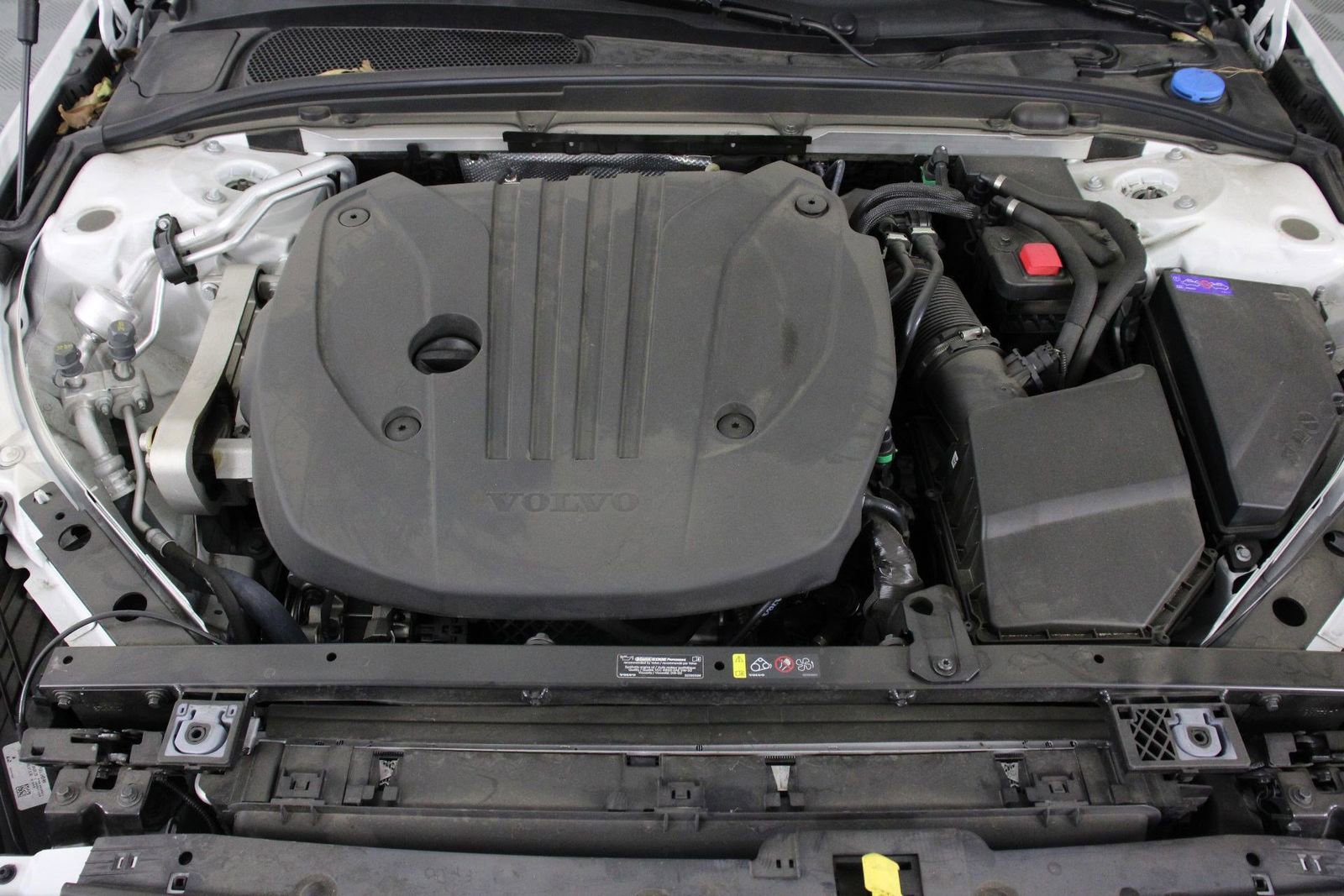 Certified 2025 Volvo S60 B5 Core image 24