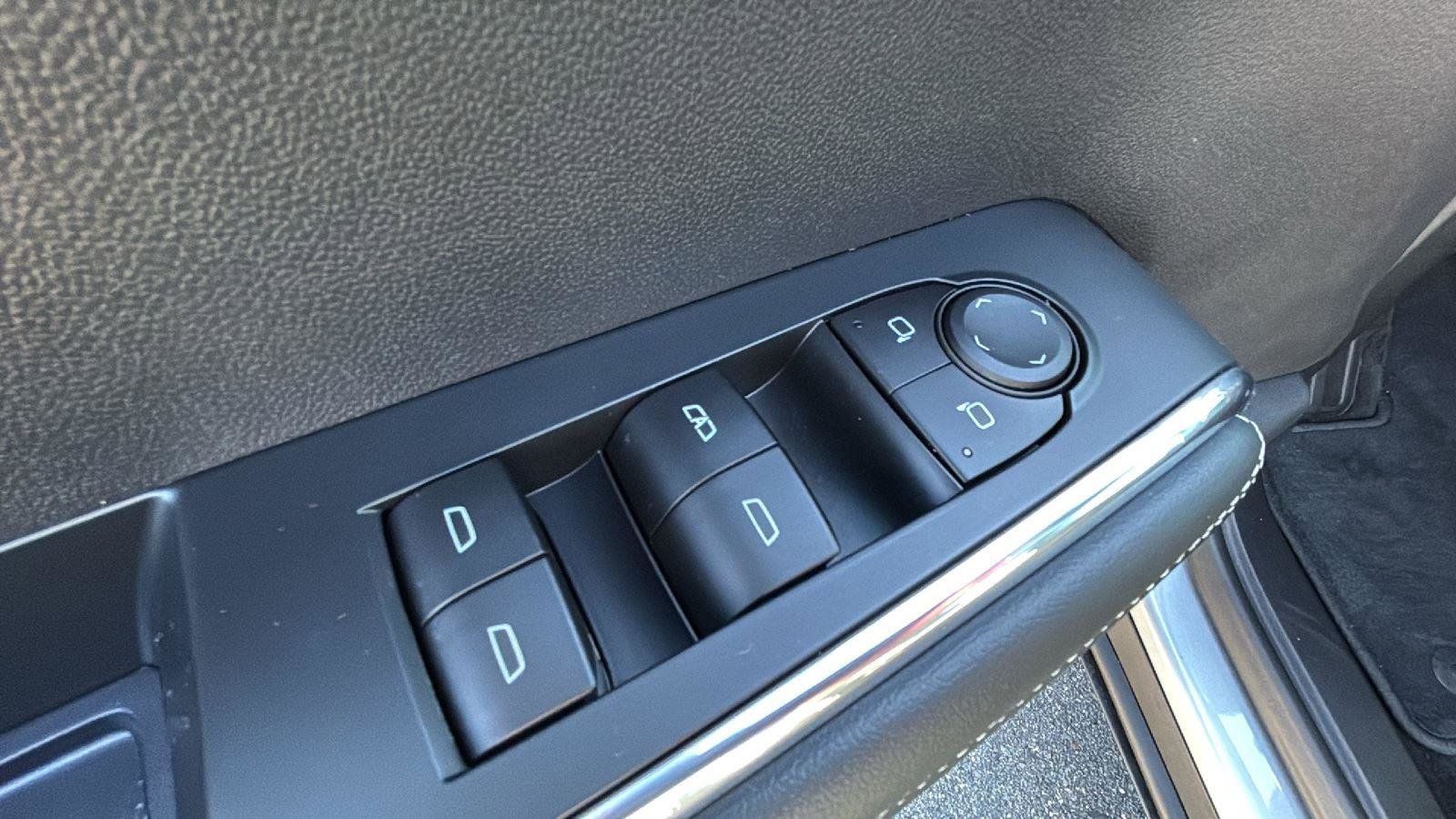 New 2025 GMC Acadia Elevation w/ Elevation Premium Package image 11