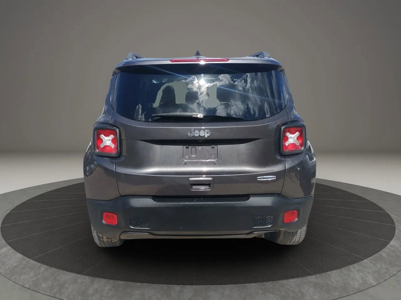 Used 2019 Jeep Renegade Latitude image 6